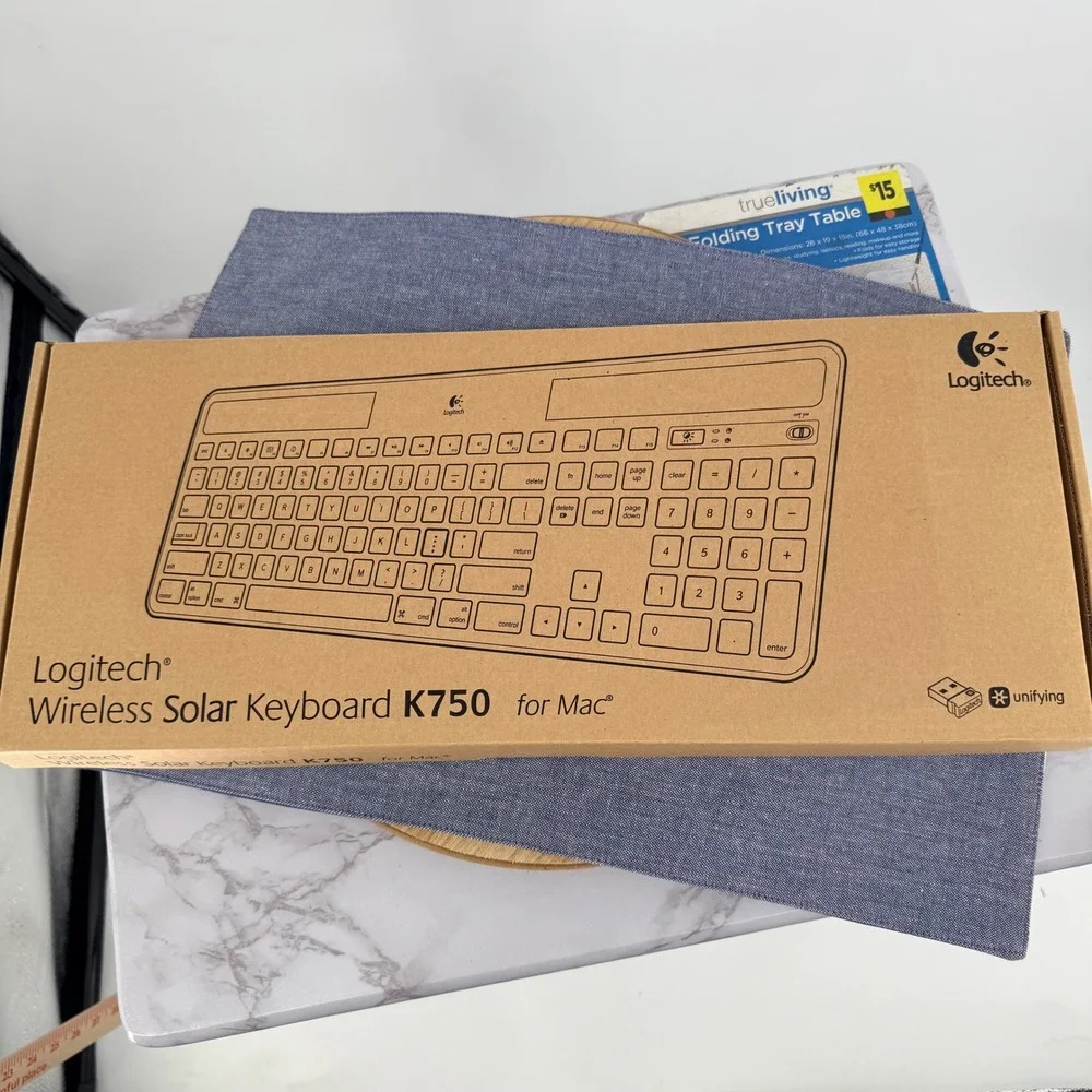 Logitech K750 Wireless Solar Keyboard Mac Silver White Y-R0016‎ Ultra Slim